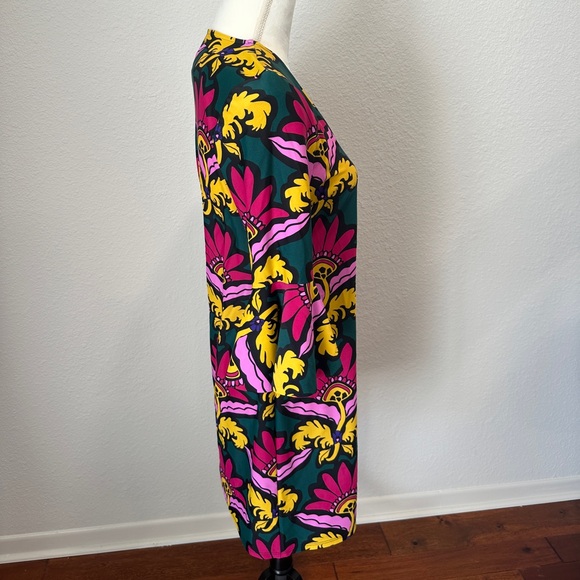 Jude Connelly V-neck dress in the "Grand Florie" floral pattern in Purple - Picture 2 of 6